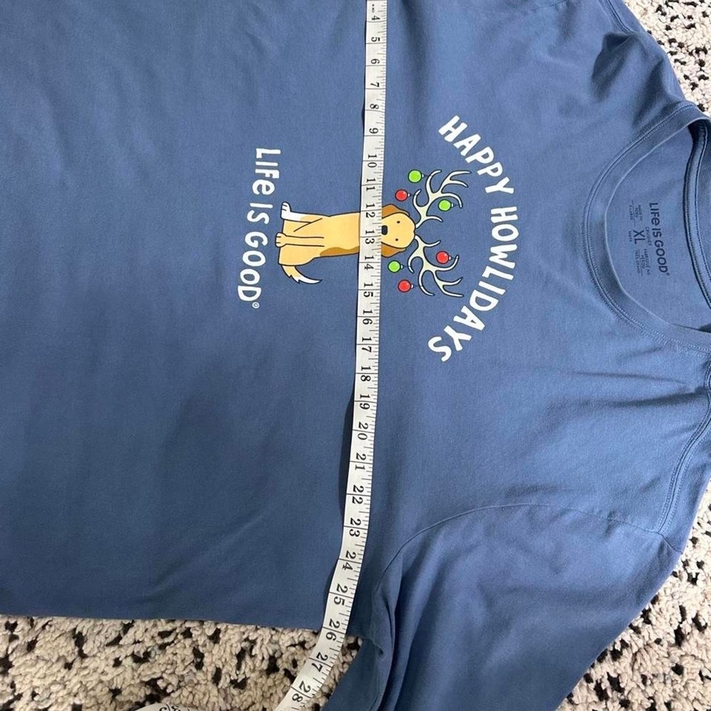 Life is Good Blue long sleeve Men'shirt with graphic 'HAPPY HOWLIDAYS' - Picture 4 of 6
